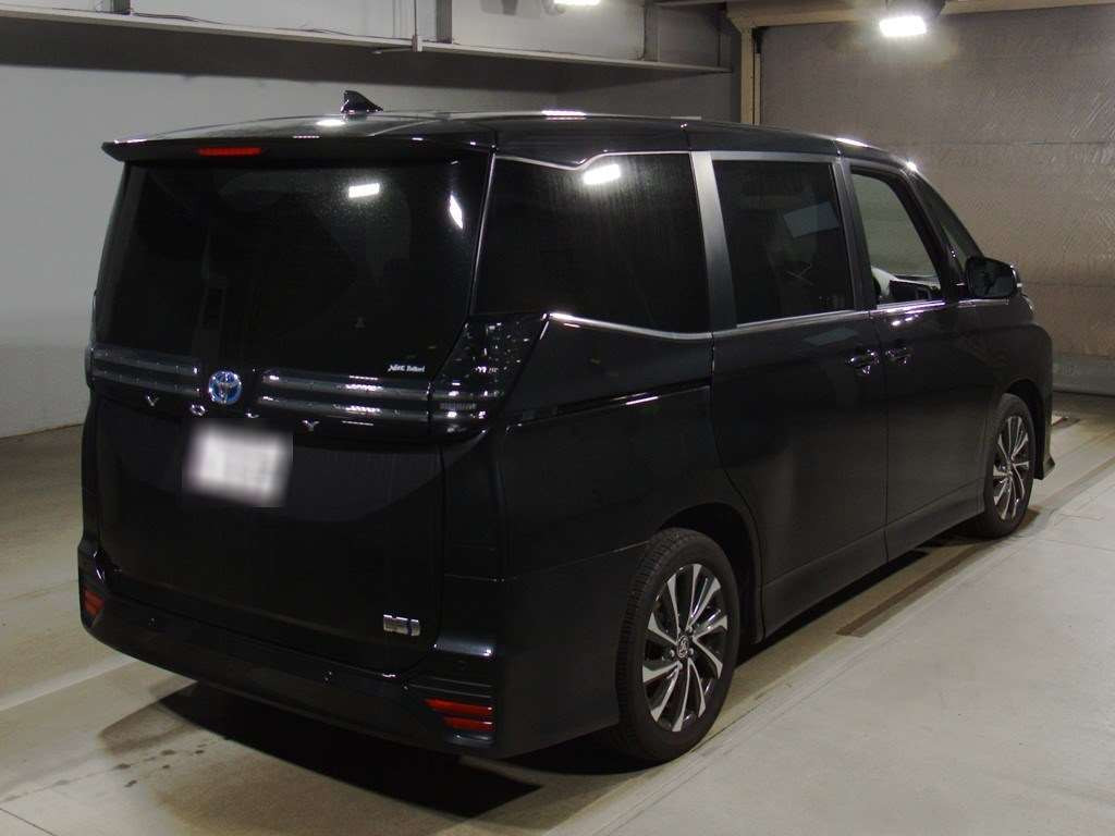 2023 Toyota Voxy ZWR90W[1]