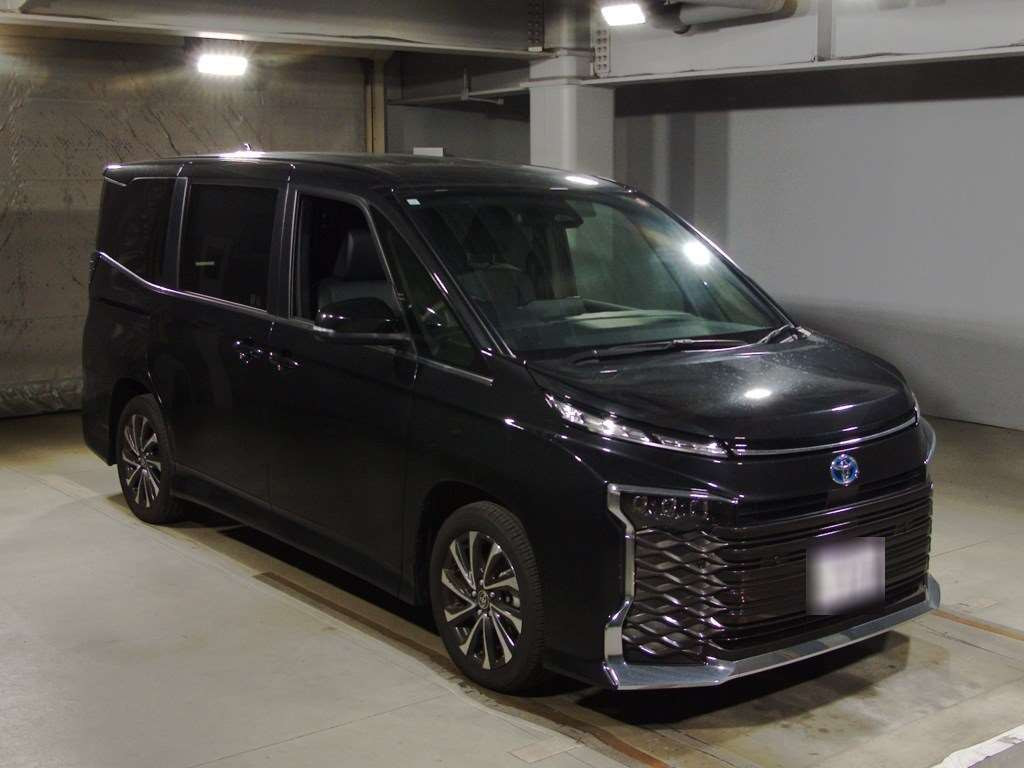 2023 Toyota Voxy ZWR90W[2]