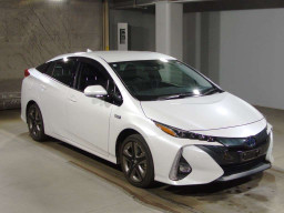 2020 Toyota Prius PHV