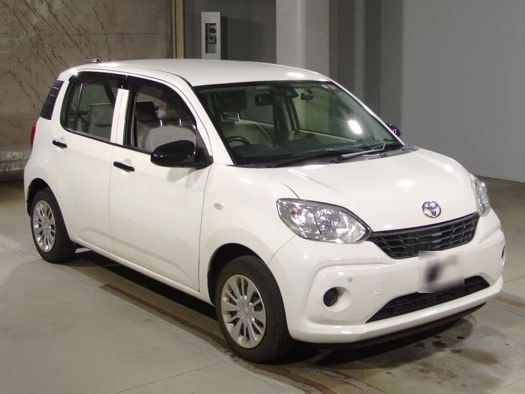 2017 Toyota Passo M700A[2]