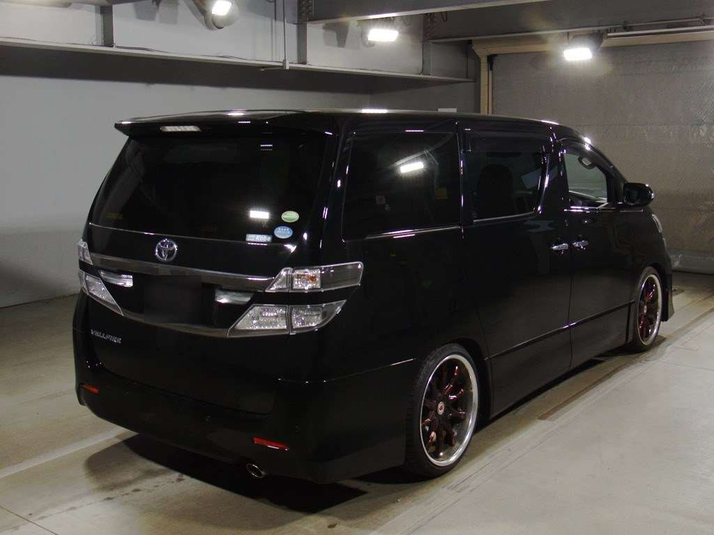 2013 Toyota Vellfire ANH20W[1]