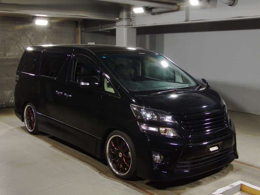 2013 Toyota Vellfire ANH20W[2]