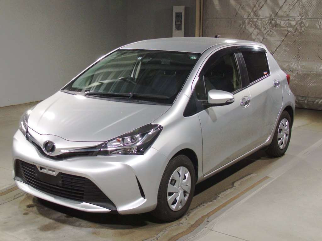 2016 Toyota Vitz NSP130[0]