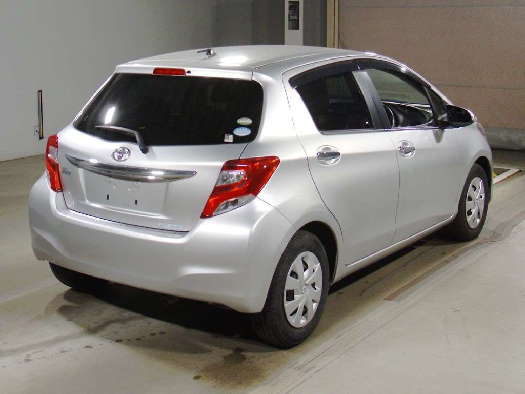 2016 Toyota Vitz NSP130[1]