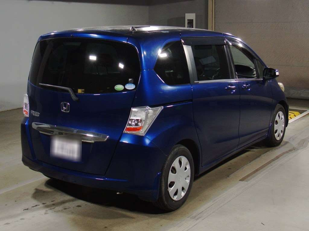 2012 Honda Freed GB3[1]