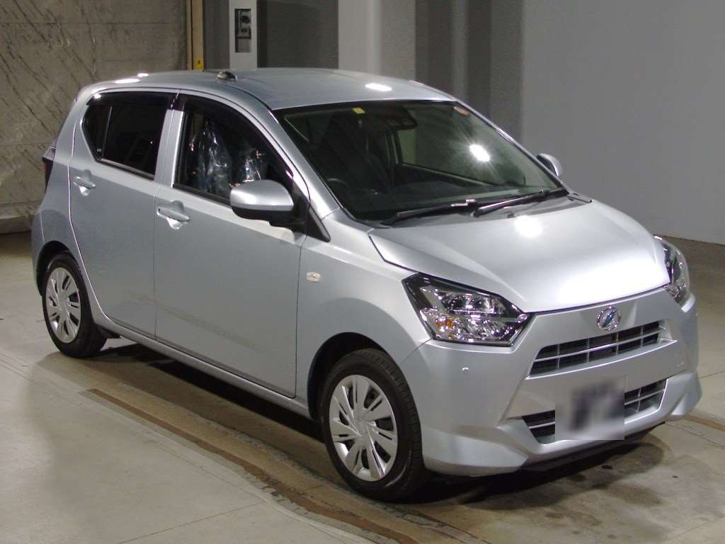 2021 Daihatsu Mira es LA350S[2]