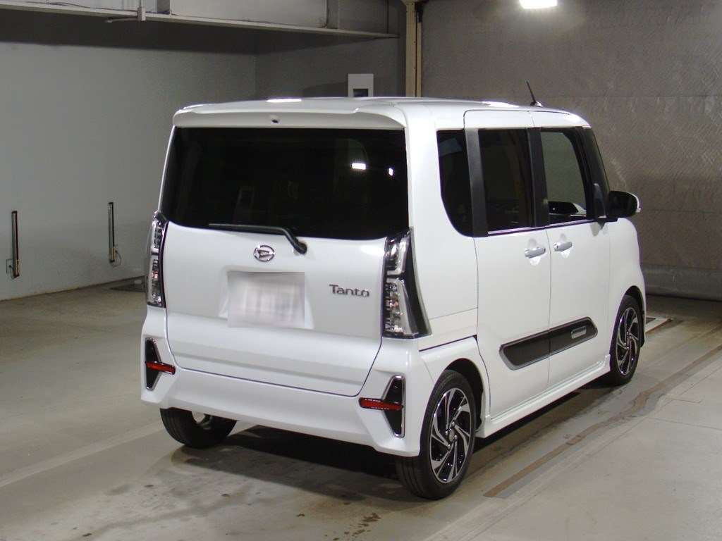 2021 Daihatsu Tanto Custom LA650S[1]