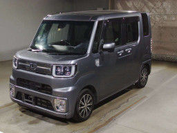 2017 Daihatsu Wake