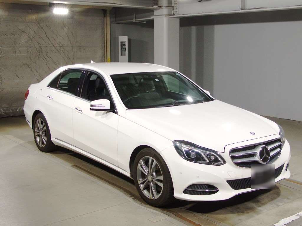 2013 Mercedes Benz E-Class 212055C[2]