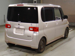 2009 Daihatsu Tanto