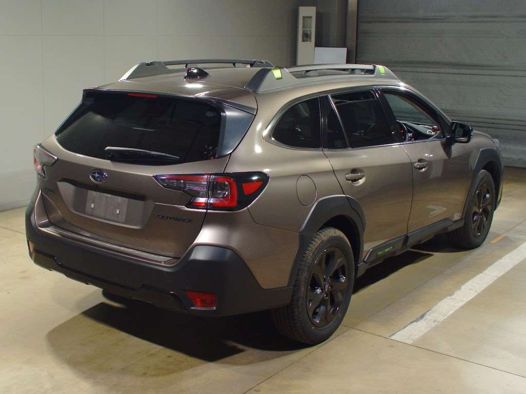 2023 Subaru Legacy Outback BT5[1]