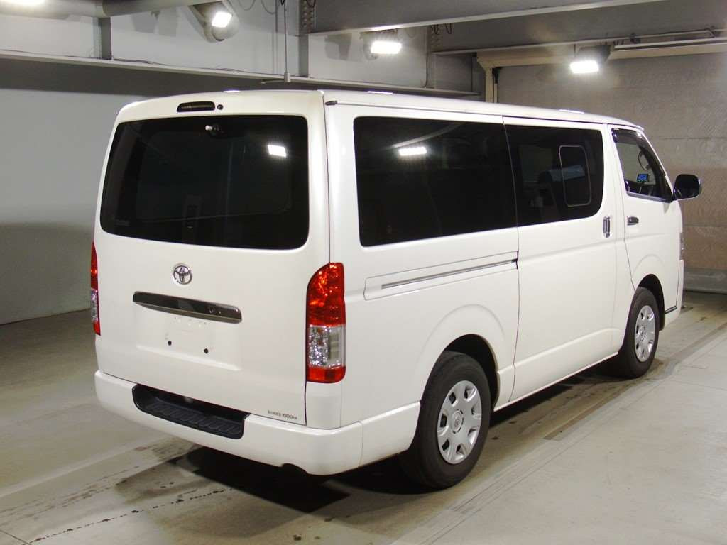 2017 Toyota Hiace Van KDH201V[1]