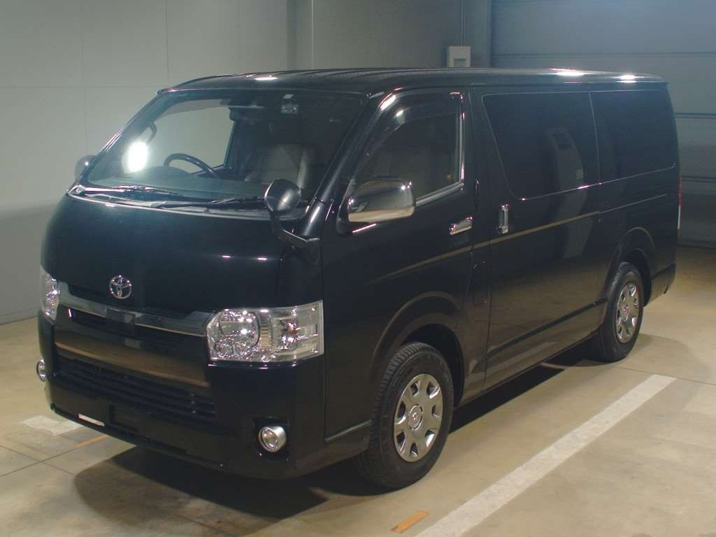 2018 Toyota Hiace Van GDH201V[0]