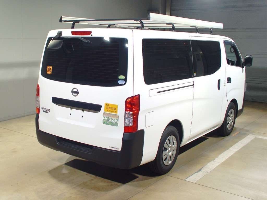 2017 Nissan NV350 CARAVAN VAN VR2E26[1]