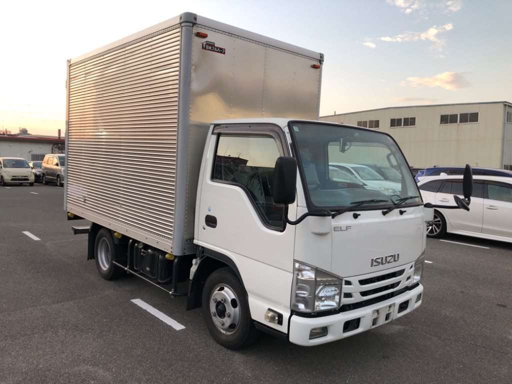 2018 Isuzu Elf Truck NJR85AN[2]