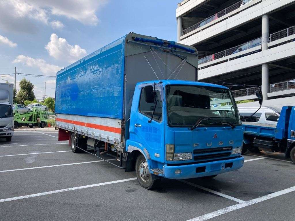 2005 Mitsubishi Fuso Fighter FK71RM[2]