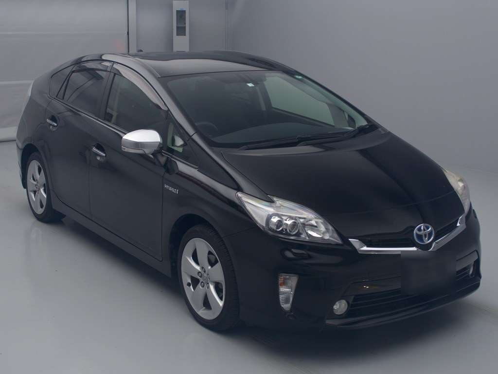 2012 Toyota Prius ZVW30[2]