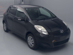 2010 Toyota Vitz