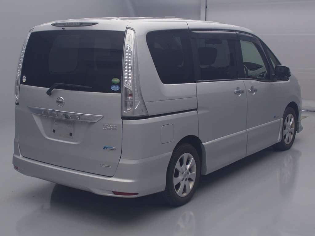 2013 Nissan Serena HFC26[1]