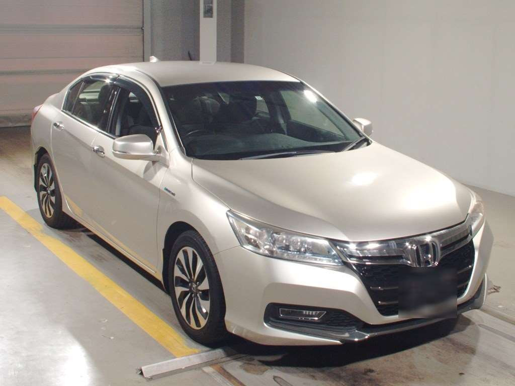 2013 Honda Accord Hybrid CR6[2]