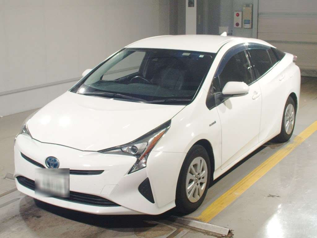 2018 Toyota Prius ZVW50[0]