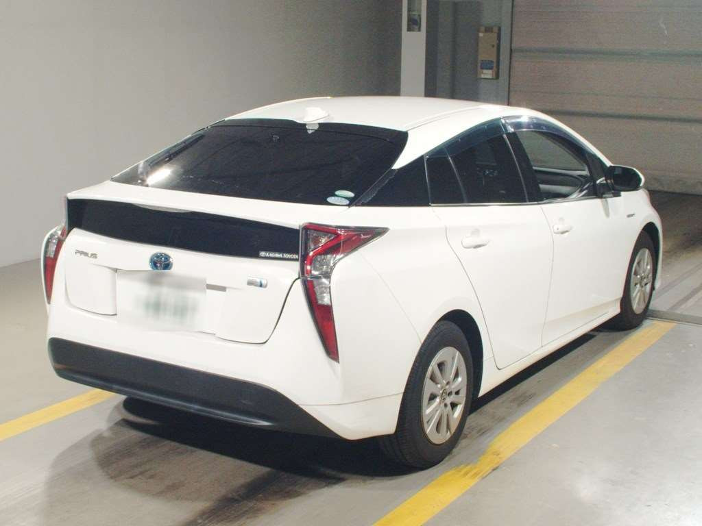 2018 Toyota Prius ZVW50[1]