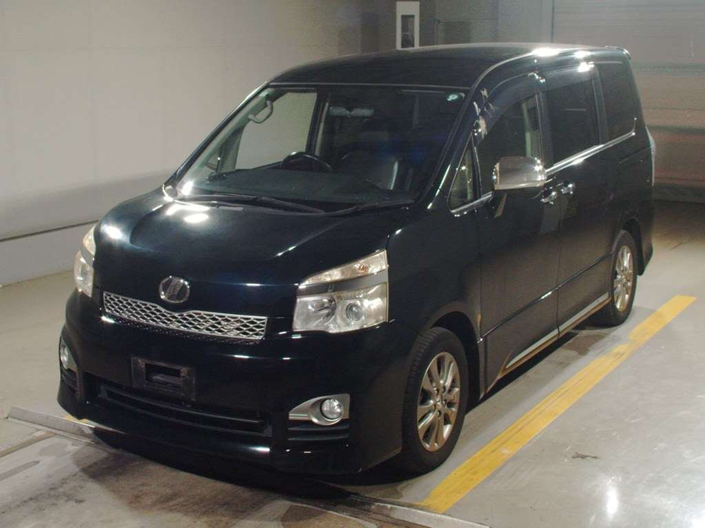 2013 Toyota Voxy ZRR70W[0]