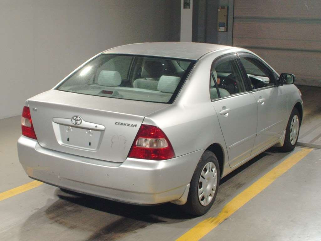 2000 Toyota Corolla Sedan NZE121[1]