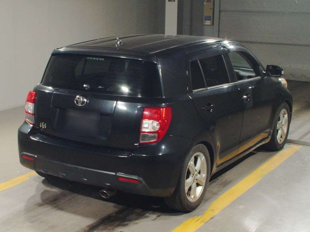 2010 Toyota IST NCP110[1]