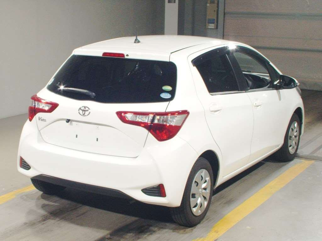 2017 Toyota Vitz KSP130[1]