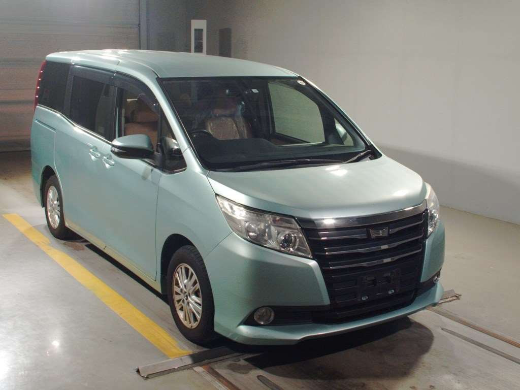 2015 Toyota Noah ZRR80G[2]