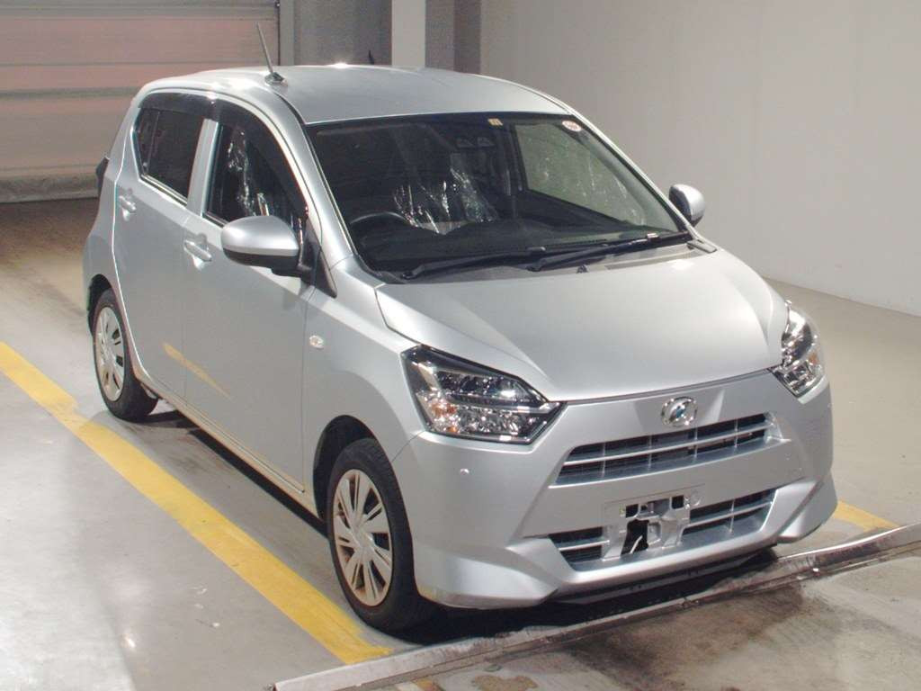 2021 Daihatsu Mira es LA350S[2]