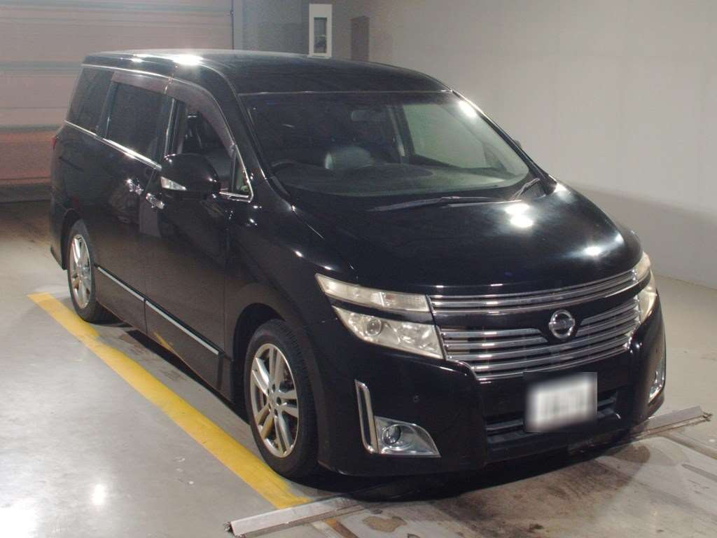 2010 Nissan Elgrand TE52[2]