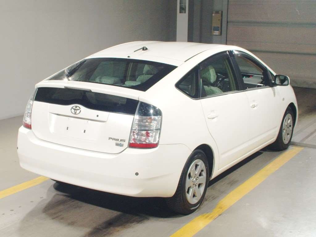 2005 Toyota Prius NHW20[1]