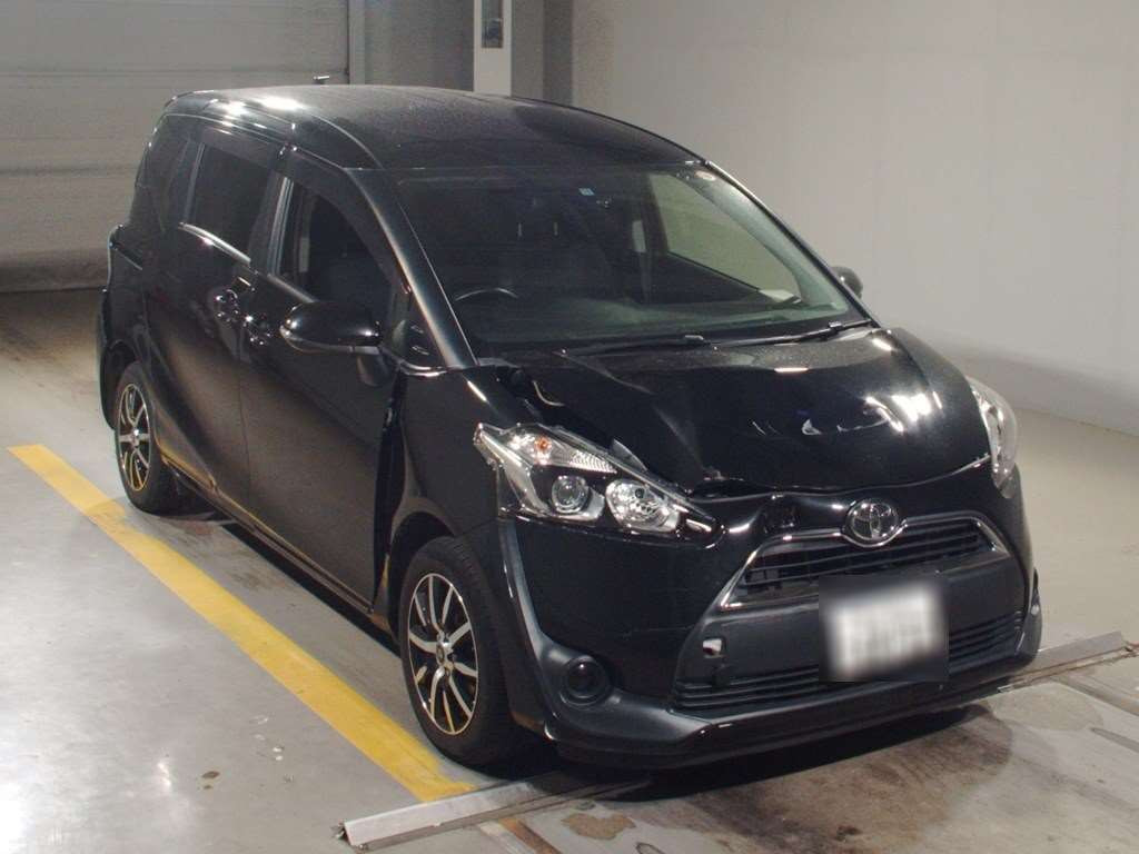 2016 Toyota Sienta NSP170G[2]