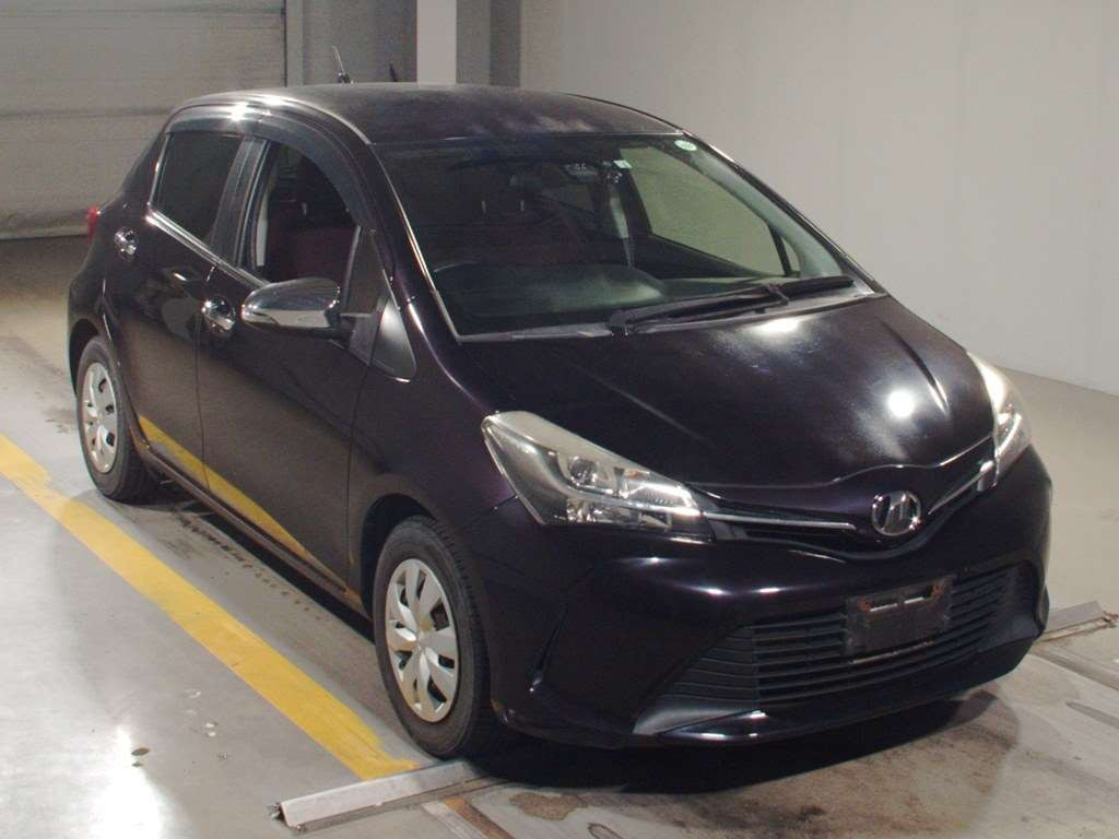 2016 Toyota Vitz NSP130[2]