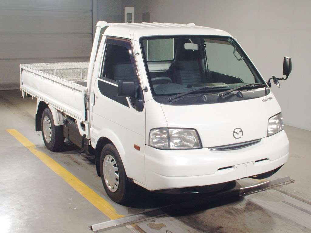 2017 Mazda Bongo Truck SLP2T[2]