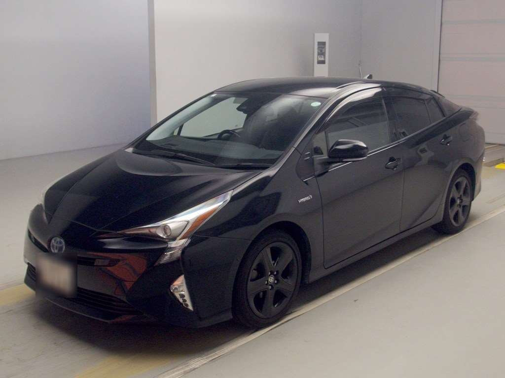 2017 Toyota Prius ZVW51[0]