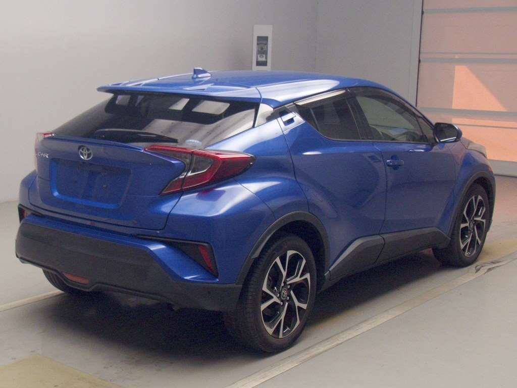 2018 Toyota C-HR NGX10[1]