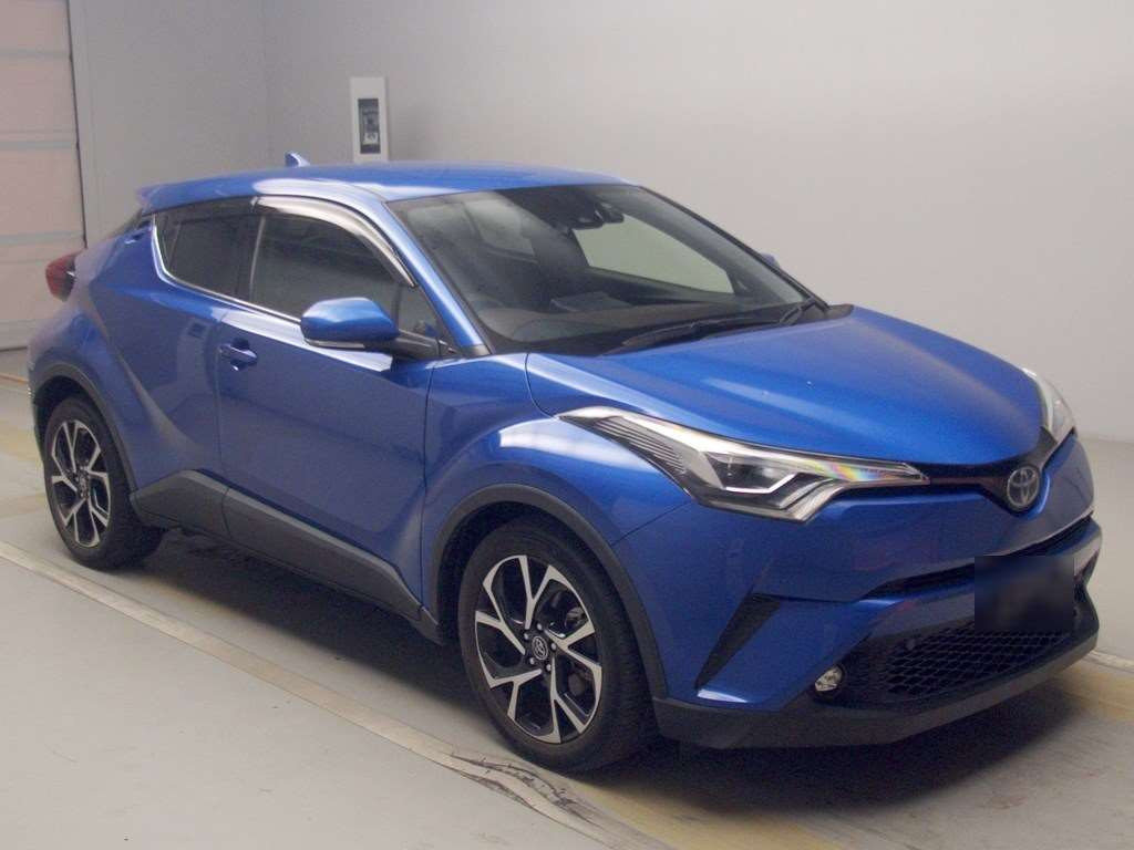 2018 Toyota C-HR NGX10[2]