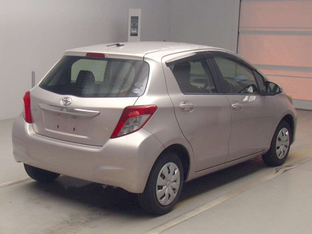 2012 Toyota Vitz KSP130[1]