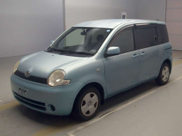 2003 Toyota Sienta