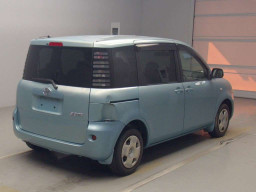 2003 Toyota Sienta