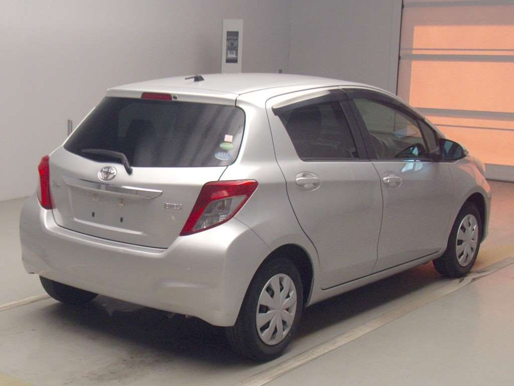 2012 Toyota Vitz KSP130[1]