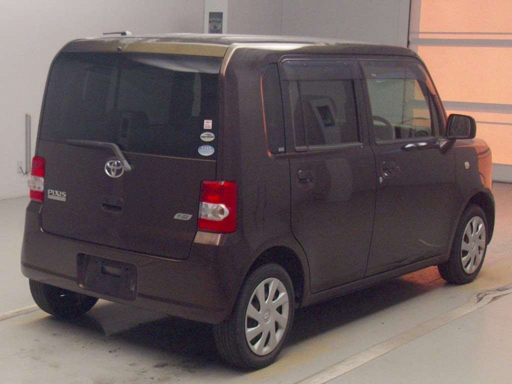 2012 Toyota Pixis Space L575A[1]