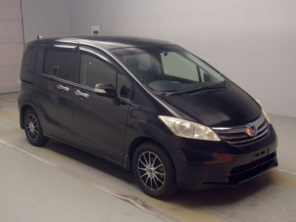 2012 Honda Freed GB3[2]