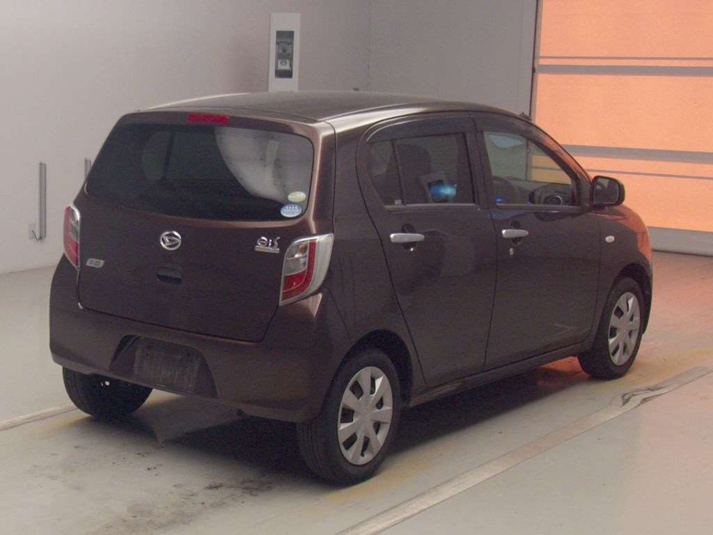 2012 Daihatsu Mira es LA300S[1]