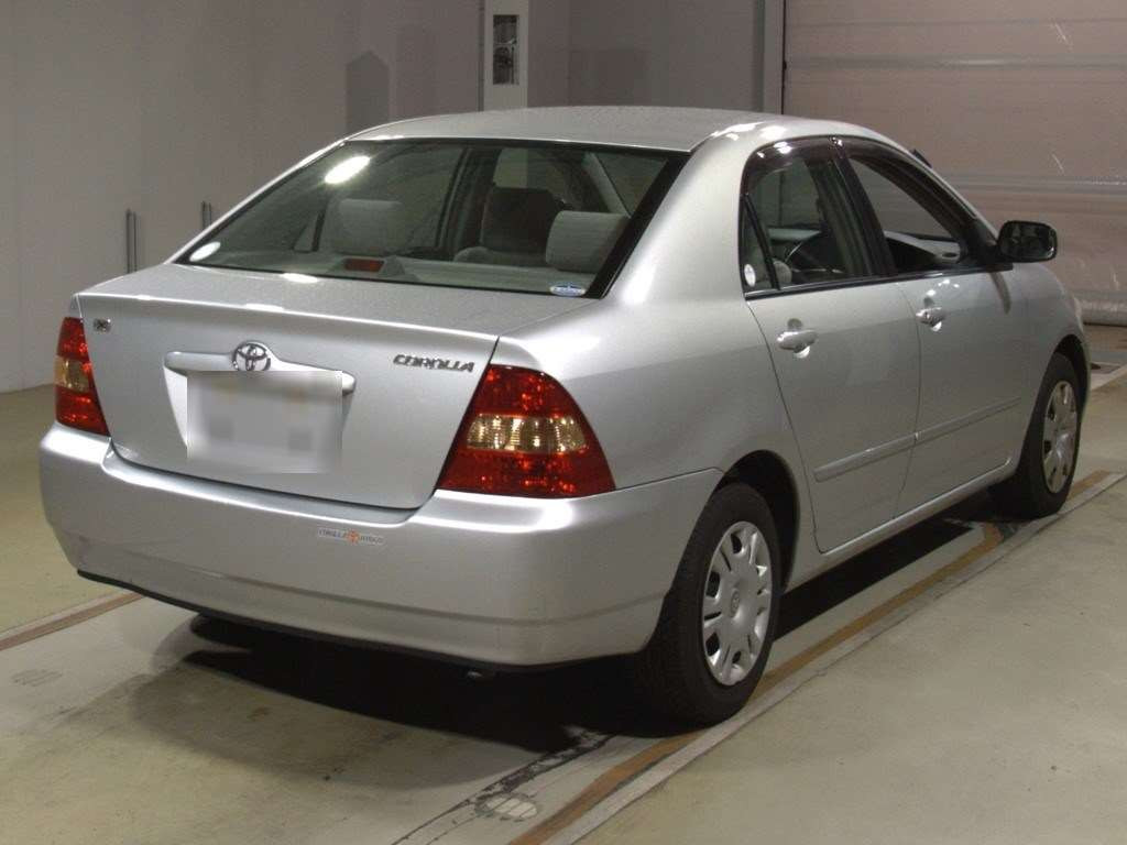 2002 Toyota Corolla Sedan NZE121[1]