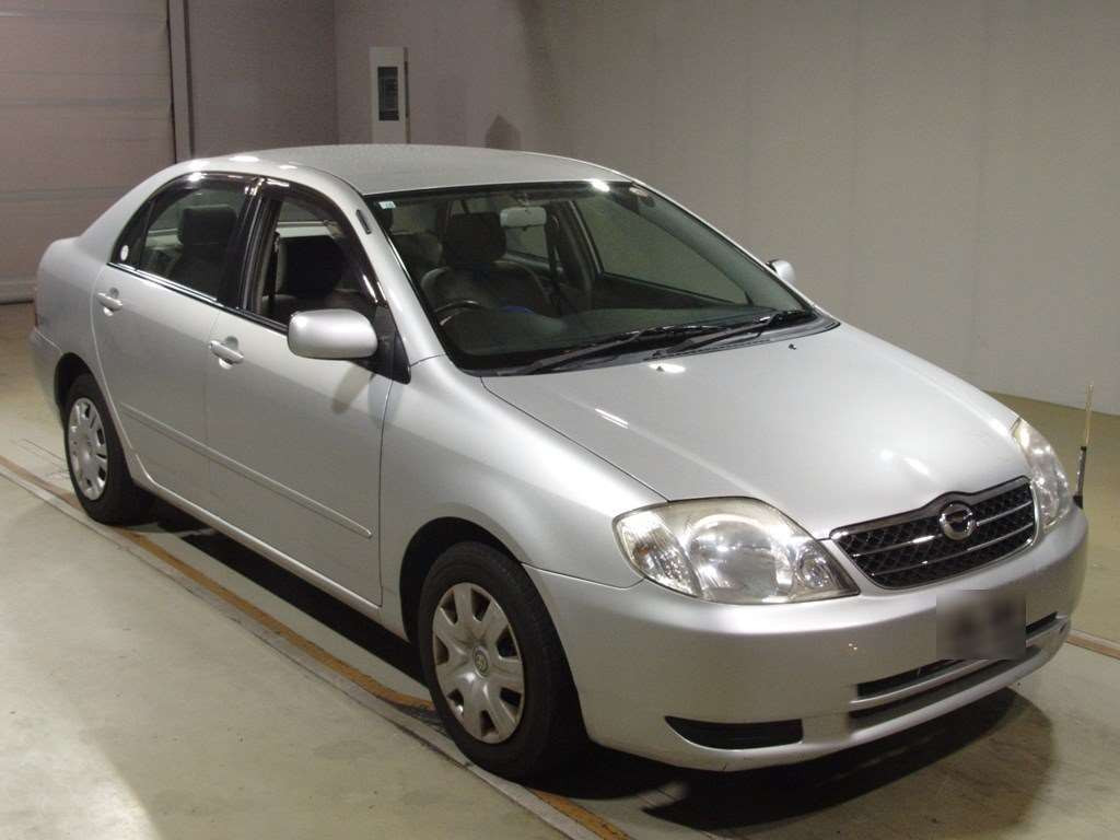 2002 Toyota Corolla Sedan NZE121[2]