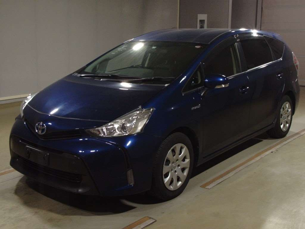 2017 Toyota Prius alpha ZVW41W[0]